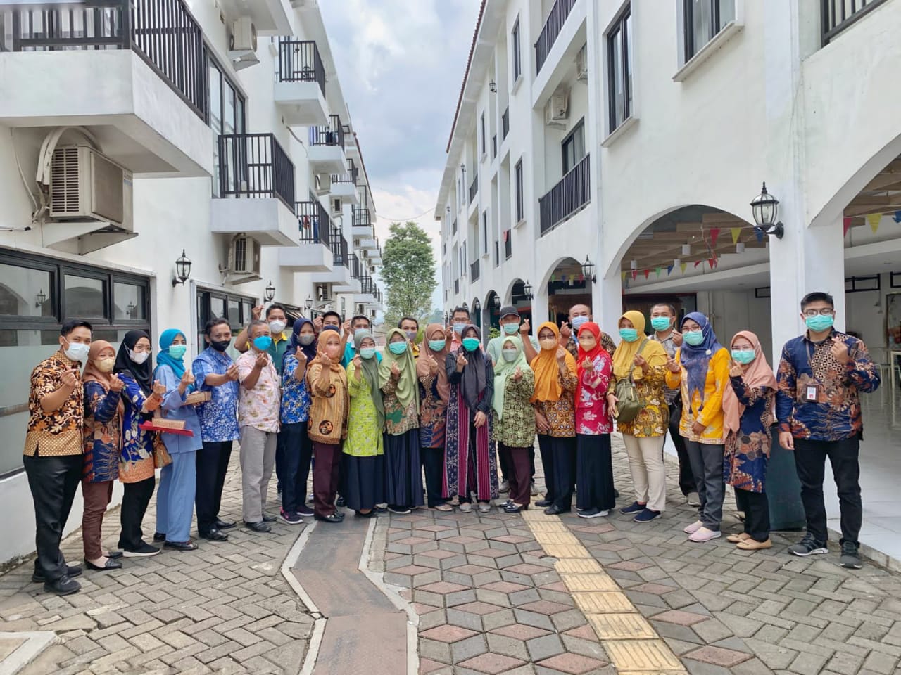 Galeri aktivitas Volunteer for Change Batch 3 (Jember) ke-8